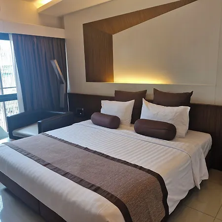 Nine Forty One Hotel