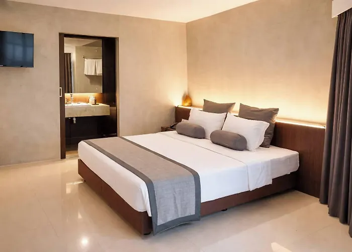 Nine Forty One Hotel